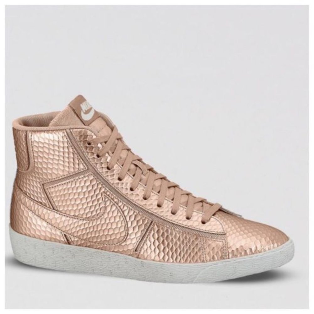 NWOT Nike Rose Gold Blazer Mid-Top Sneakers